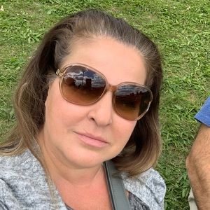 Meet your Posher, Athena